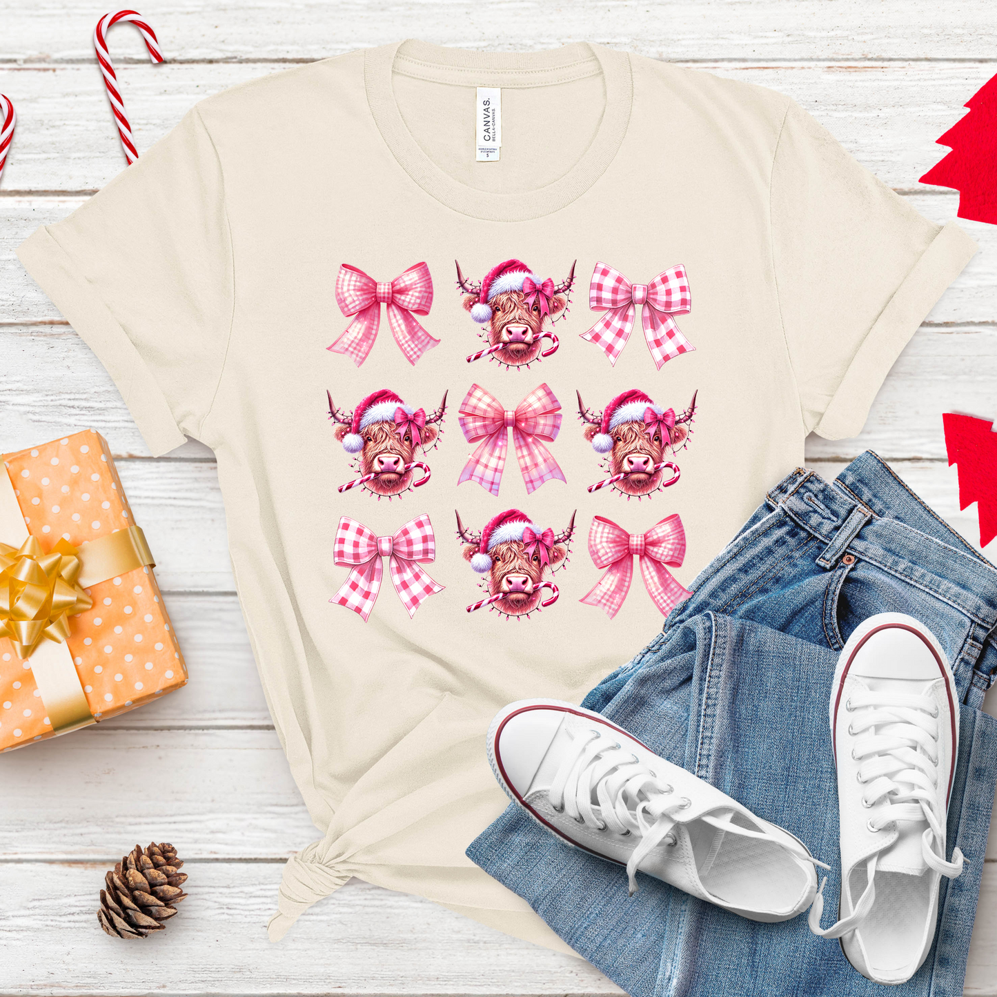 ***PREORDER*** Cows & Bows Tee